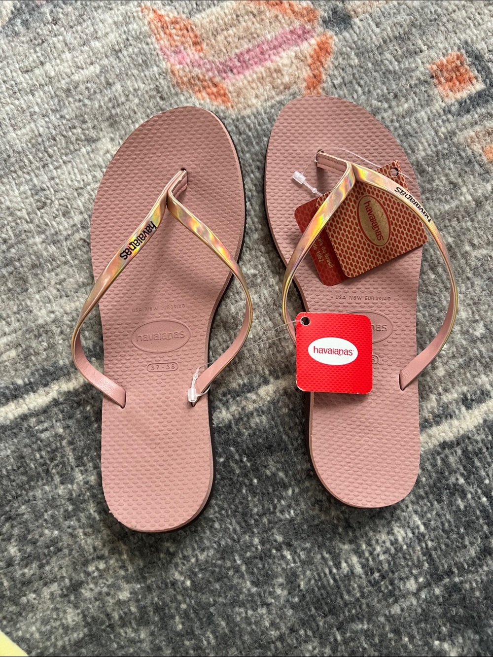 Havaianas Women’s Slim Flip Flops in Crocus Rose with Iridescent Straps